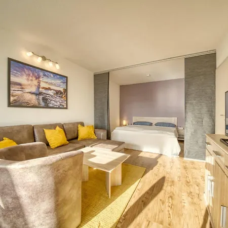 Apartament - Haus C, App 0c0702 *